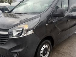 Noir Occasion 2016 Opel Vivaro Van | 14 990 €