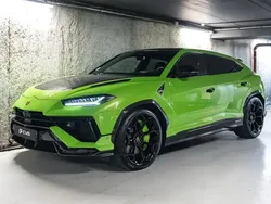 Vert Utilisé 2023 Lamborghini Urus SUV | 409 900 €
