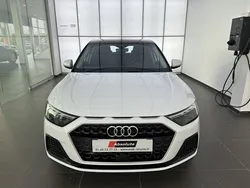 Blanc glacier métallisé noir mythe métallisé Utilisé 2025 Audi A1 Sportback Design Citadine | 26 990 € (Prix cher)