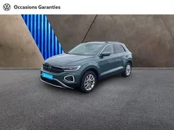 Bleu Utilisé 2024 VW T-Roc Edition SUV | 29 784 € (Prix juste)