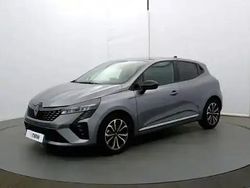 Gris schiste Occasion 2025 Renault Clio V Berline | 19 990 € (Prix cher)