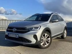 Reflet d'argent métallisée Occasion 2025 VW Taigo Edition SUV | 23 990 € (Prix juste)