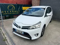 Blanc Utilisé 2014 Toyota Verso Business Edition Monospace | 8 990 €