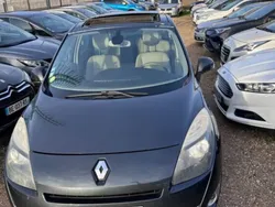 Gris Utilisé 2010 Renault Grand Scénic III Monospace | 5 990 €