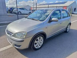 Gris Utilisé 2004 Opel Corsa Cosmo Berline | 2 400 €