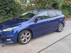 Utilisé 2017 Ford Focus ST Break | 14 900 € (Bon prix)