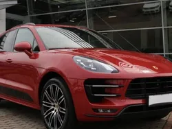 Utilisé 2018 Porsche Macan Turbo Performance Package SUV | 54 900 € (Super prix)