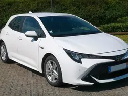 Blanc Utilisé 2021 Toyota Corolla Business Edition Berline | 18 490 € (Bon prix)
