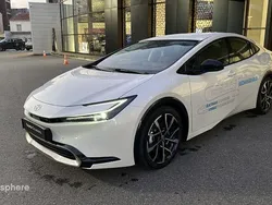 Blanc lunaire nacré premium Utilisé 2025 Toyota Prius Design Citadine | 36 990 € (Super prix)