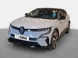 Gris Utilisé 2023 Renault Mégane Techno Berline | 28 990 € (Prix juste)