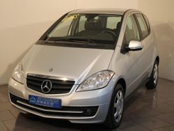 Gris Utilisé 2010 Mercedes A180 Classic Berline | 8 990 € (Prix assez cher)
