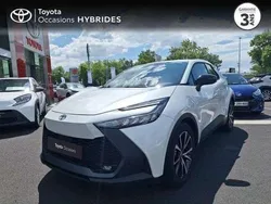 Utilisé 2024 Toyota C-HR Design SUV | 29 490 € (Prix juste)