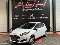 Blanc Utilisé 2014 Ford Fiesta Trend Citadine | 6 490 € (Prix juste)