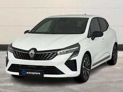 Blanc Utilisé 2023 Renault Clio V Techno Berline | 20 999 € (Prix assez cher)