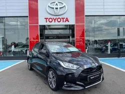 Utilisé 2023 Toyota Yaris Hybrid Berline | 24 990 € (Prix cher)