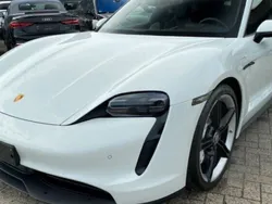 Utilisé 2023 Porsche Taycan Sport Turismo Berline | 69 900 €