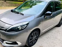 Utilisé 2013 Renault Scénic III Monospace | 5 990 € (Bon prix)