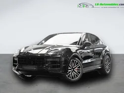 Utilisé 2025 Porsche Cayenne Turbo E-Hybrid SUV | 206 900 € (Prix cher)