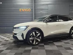 Blanc Utilisé 2023 Renault Mégane Techno Berline | 24 990 € (Prix juste)
