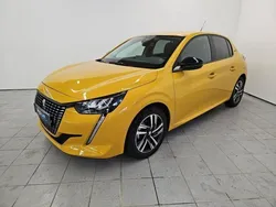 Jaune Utilisé 2023 Peugeot 208 Style Citadine | 14 490 € (Prix juste)