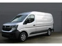 Gris Nouvelle 2025 Renault Master Van | 36 990 € (Prix juste)