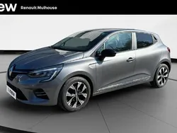 Gris Utilisé 2023 Renault Clio V Evolution Citadine | 13 499 € (Prix juste)