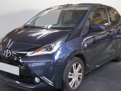 Utilisé 2015 Toyota Aygo X-wave Citadine | 9 499 € (Prix juste)