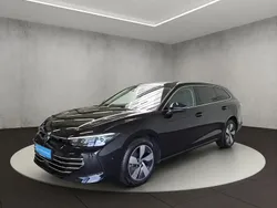Noir Utilisé 2024 VW Passat Elegance Break | 49 400 €