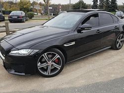 Noir Utilisé 2016 Jaguar XF S Berline | 26 500 €