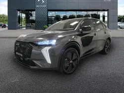 Gris Utilisé 2024 DS Automobiles DS7 Crossback Performance SUV | 32 990 € (Bon prix)