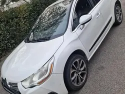 Blanc Utilisé 2012 Citroën DS4 Sport Chic Citadine | 2 500 €