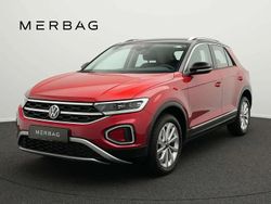 Rouge Utilisé 2024 VW T-Roc Style SUV | 28 707 € (Prix assez cher)