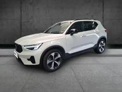 Blanc cristal métallisé Occasion 2025 Volvo XC40 Plus SUV | 36 990 €