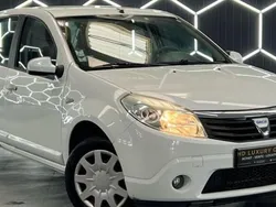 Blanc Utilisé 2010 Dacia Sandero Citadine | 3 990 € (Prix cher)