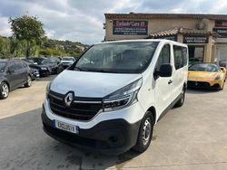 Blanc Utilisé 2019 Renault Trafic Zen Van | 22 900 € (Prix assez cher)