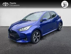 Bleu Utilisé 2025 Toyota Yaris Hybrid Design | 24 890 € (Prix juste)