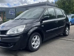 Utilisé 2006 Renault Scénic II Monospace | 2 500 € (Prix assez cher)