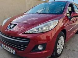 Rouge Utilisé 2009 Peugeot 207 Premium Citadine | 4 450 € (Prix juste)