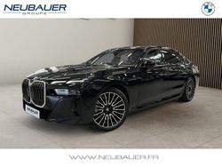 Saphirschwarz métallisé Utilisé 2024 BMW 750e M Sport Berline | 122 000 €
