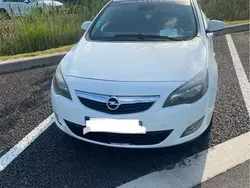 Blanc Utilisé 2010 Opel Astra Citadine | 800 €