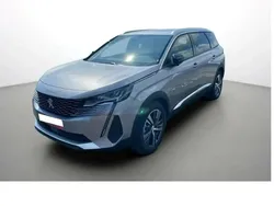 Gris Utilisé 2024 Peugeot 5008 Allure Monospace | 33 990 € (Prix juste)