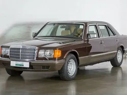 Marron Utilisé 1982 Mercedes 500 Berline | 39 900 €
