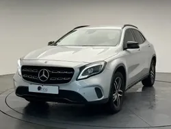 Gris Utilisé 2019 Mercedes GLA200 SUV | 19 490 € (Prix juste)