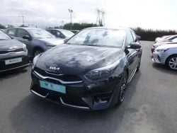 Noir Utilisé 2023 Kia Ceed GT GT-Line Berline | 25 290 € (Prix juste)