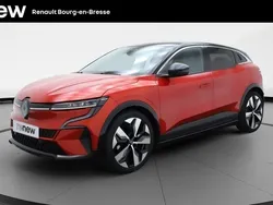 Rouge Utilisé 2023 Renault Mégane Techno Berline | 27 980 € (Prix juste)