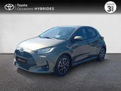 Utilisé 2021 Toyota Yaris Hybrid Design Berline | 17 990 € (Prix juste)