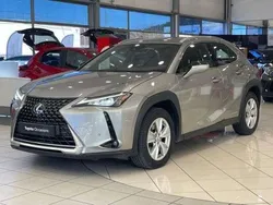Utilisé 2022 Lexus UX 250h Business Edition SUV | 24 450 € (Prix juste)