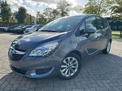 Gris Utilisé 2017 Opel Meriva Active Monospace | 6 980 € (Super prix)