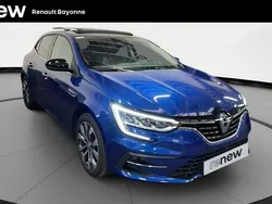 Bleu Utilisé 2024 Renault Mégane IV Techno Berline | 24 190 € (Prix juste)