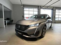 Gris Nouvelle 2025 Peugeot 308 Allure Berline | 30 999 € (Prix juste)